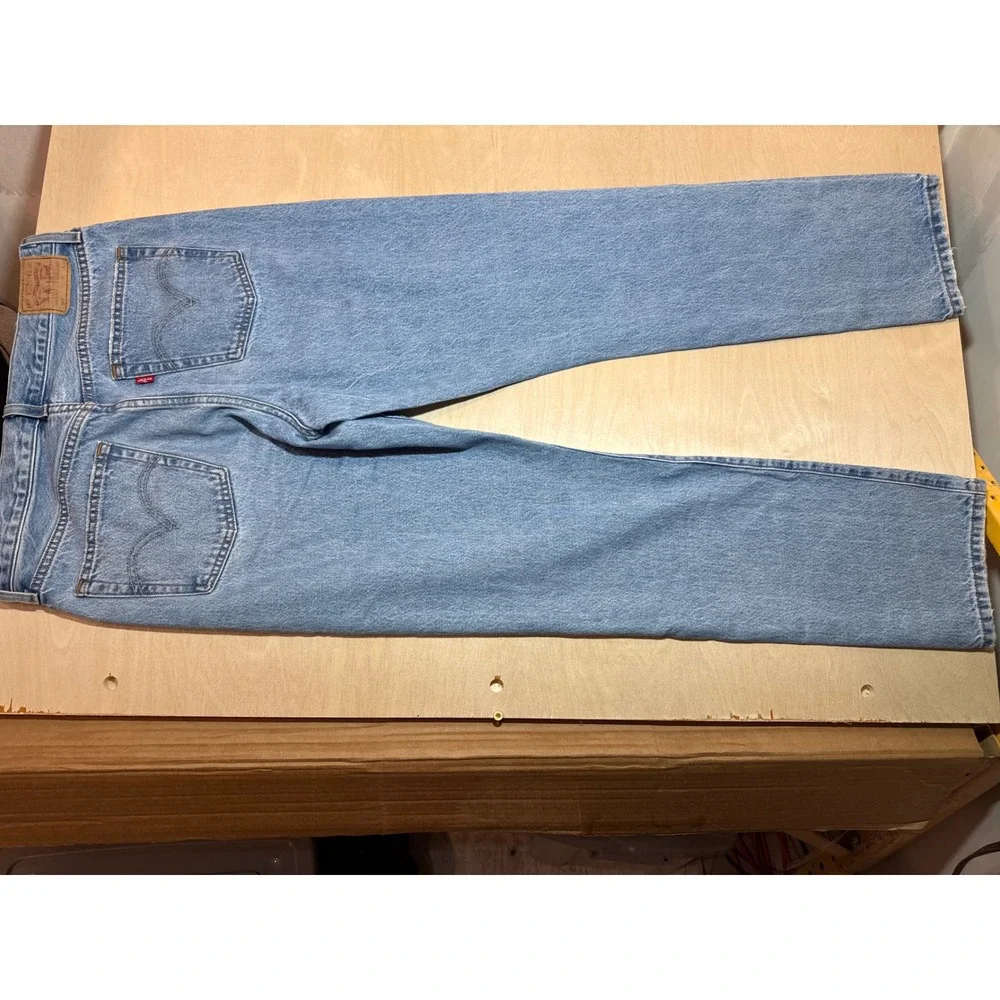 Levis 501 Original Fit Mens Light Wash Straight Leg Button Fly Jeans 31x32